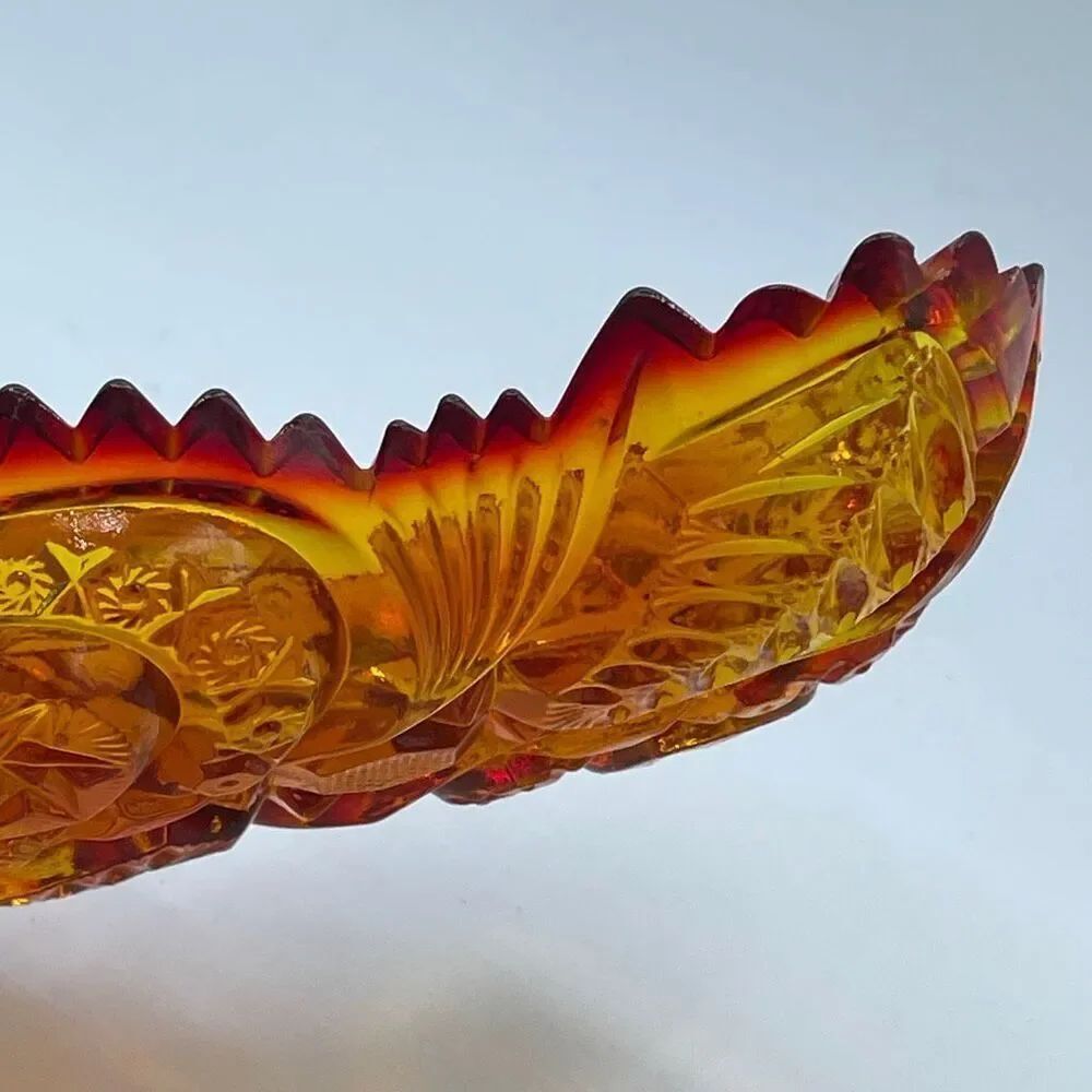 Vintage L.E.Smith “Amberina” glass candy trinket or relish dish. - Picture 3 of 6